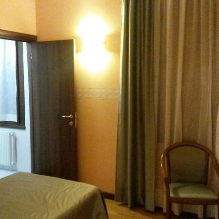 Albergo Ristorante Flora Vittorio Veneto Pokój zdjęcie