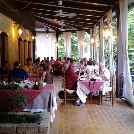 Albergo Ristorante Flora Vittorio Veneto Zewnętrze zdjęcie