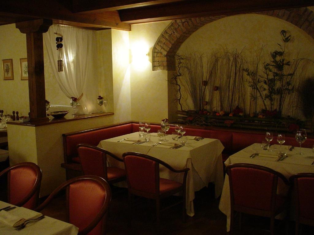 Albergo Ristorante Flora Vittorio Veneto Zewnętrze zdjęcie